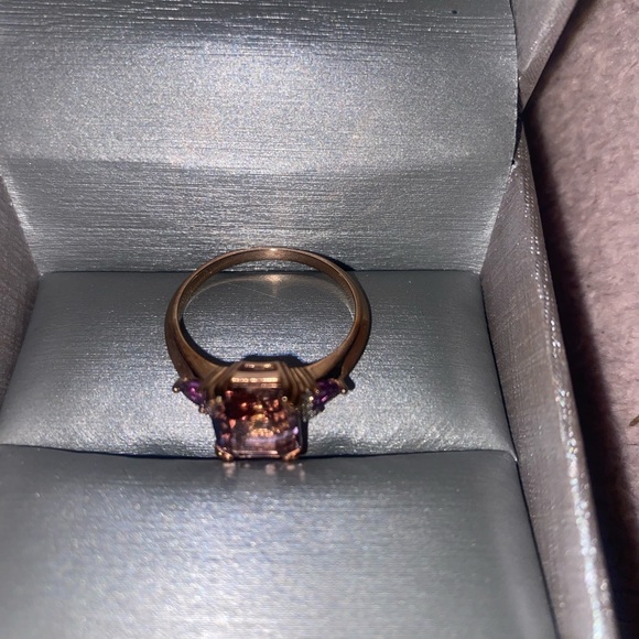 Amethyst Ring People’s Jewelry - Picture 5 of 6